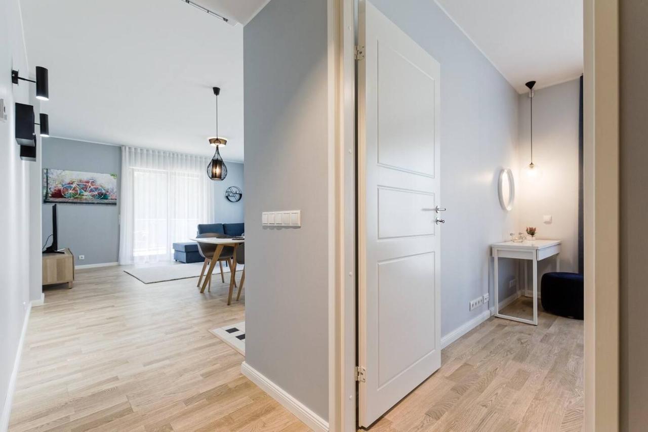 Central Apartments, Quiet With Free Parking And Ac. Tallinn Bagian luar foto