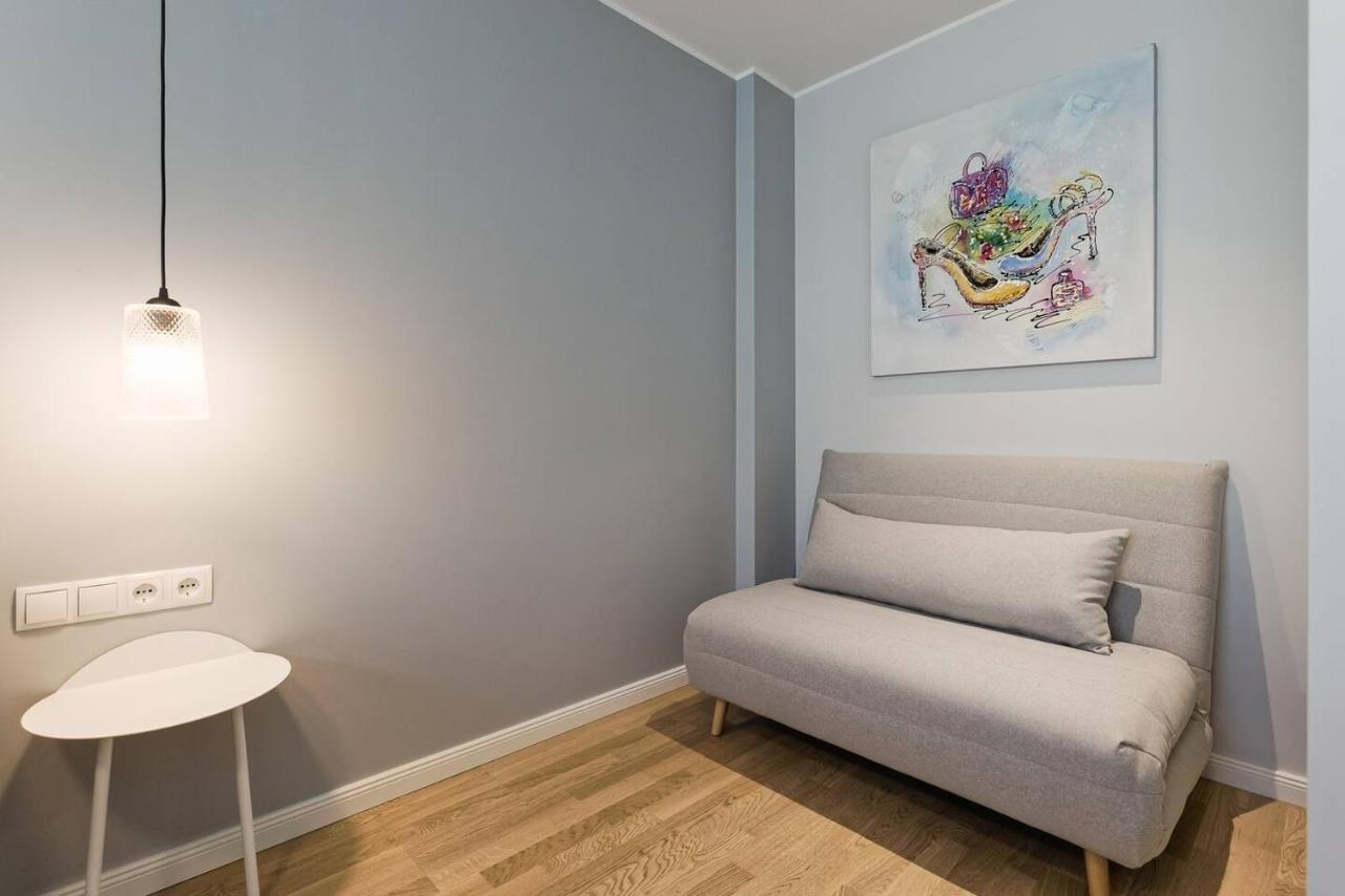 Central Apartments, Quiet With Free Parking And Ac. Tallinn Bagian luar foto