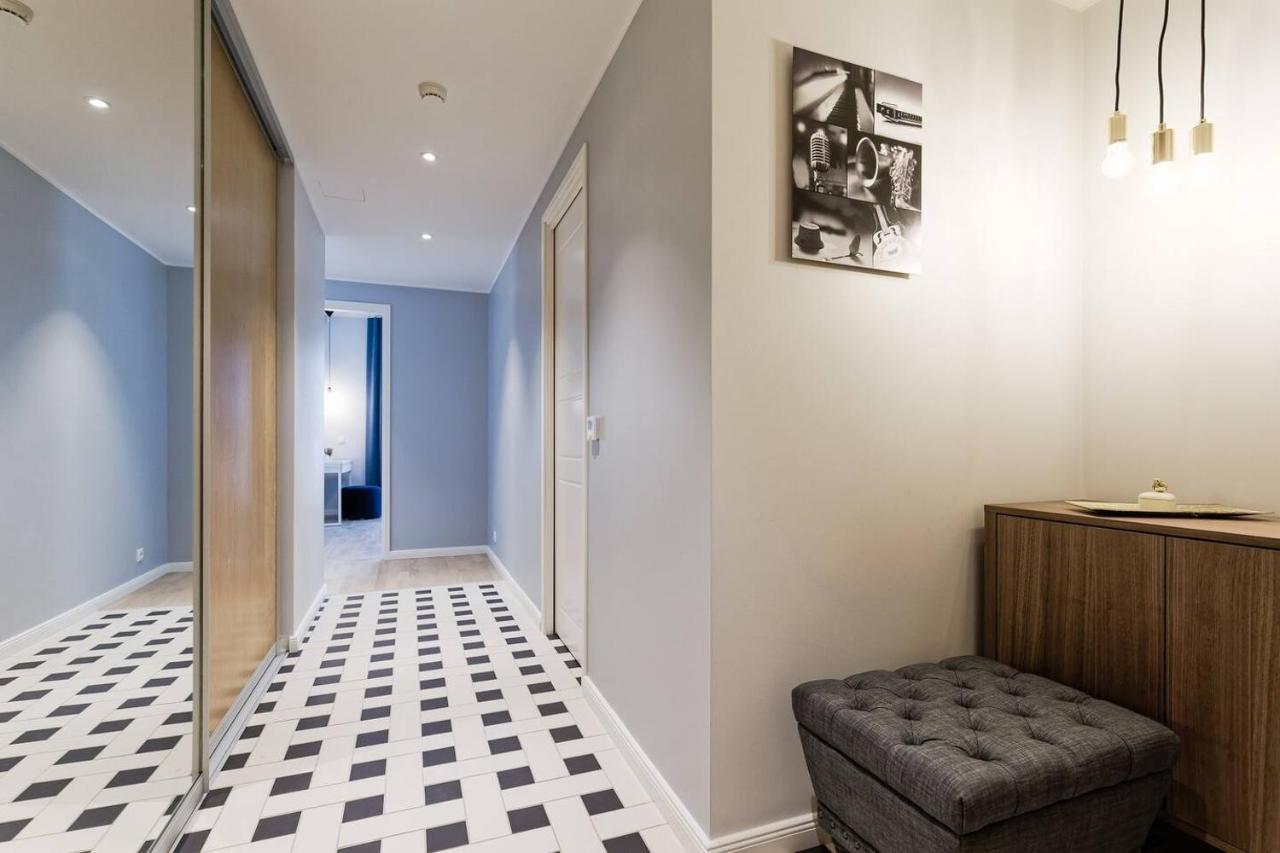 Central Apartments, Quiet With Free Parking And Ac. Tallinn Bagian luar foto