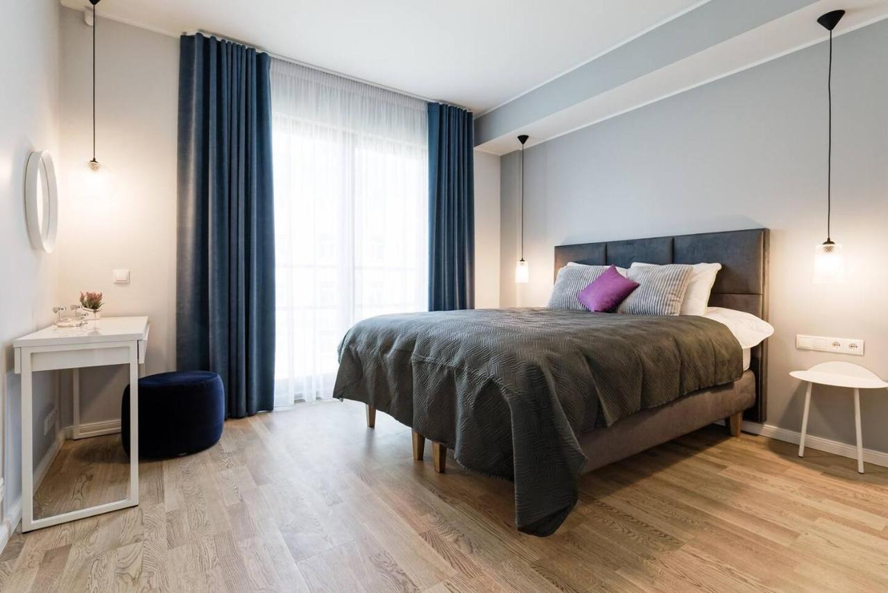 Central Apartments, Quiet With Free Parking And Ac. Tallinn Bagian luar foto