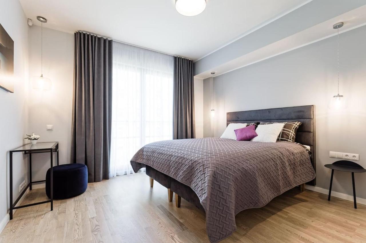 Central Apartments, Quiet With Free Parking And Ac. Tallinn Bagian luar foto