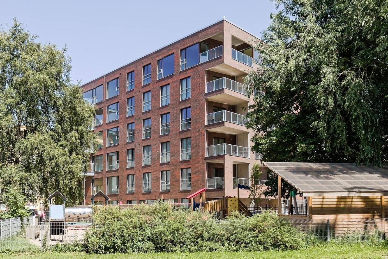 Central Apartments, Quiet With Free Parking And Ac. Tallinn Bagian luar foto