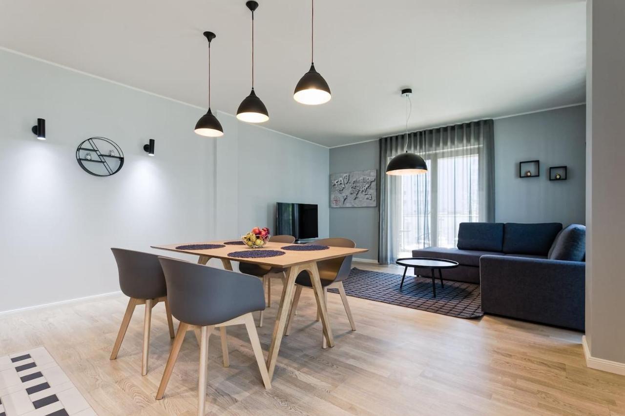 Central Apartments, Quiet With Free Parking And Ac. Tallinn Bagian luar foto