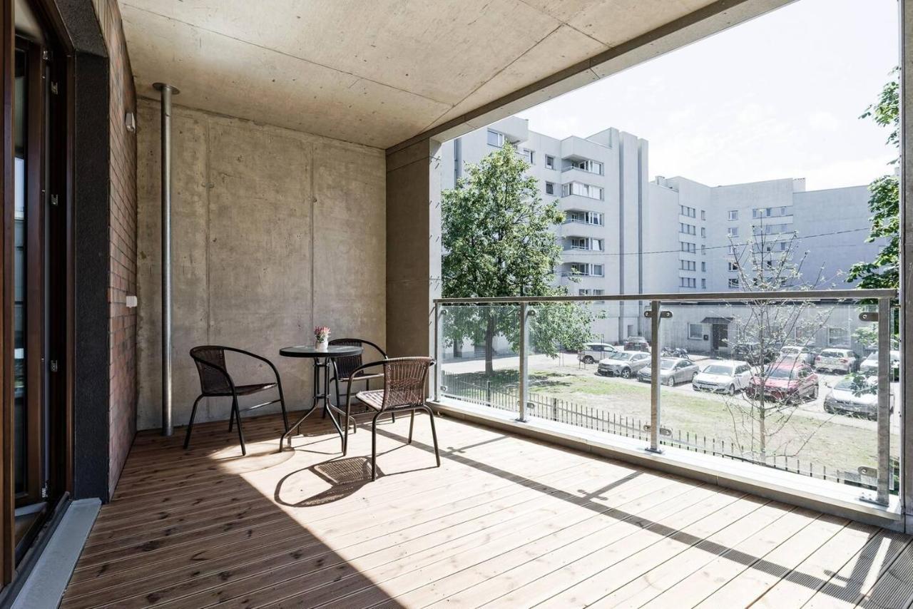 Central Apartments, Quiet With Free Parking And Ac. Tallinn Bagian luar foto